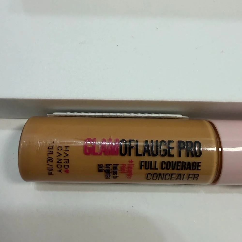 🩷5/$10 Hard Candy Glamoflauge Pro Concealer - Tan